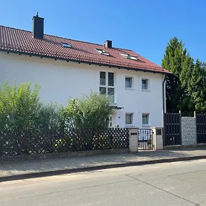 ferienwohnung-am-wald-nahe-funpark.com-bavaria.com/